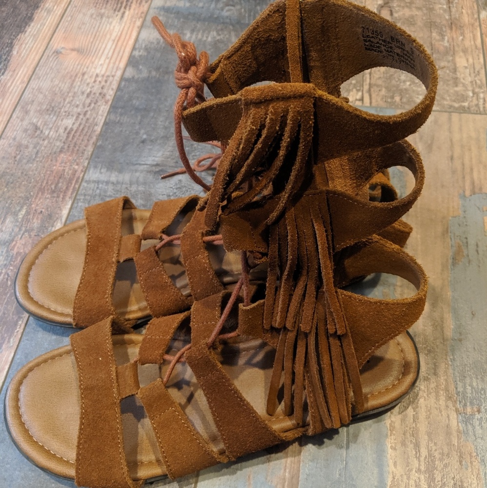 Minnetonka gladiator leather sandals